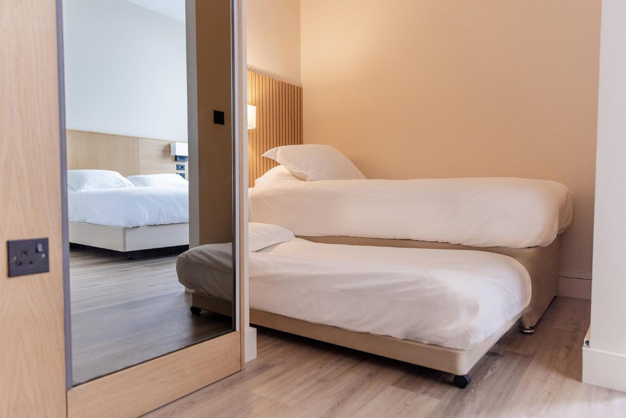 School Lane Hotel In Liverpool One Bagian luar foto