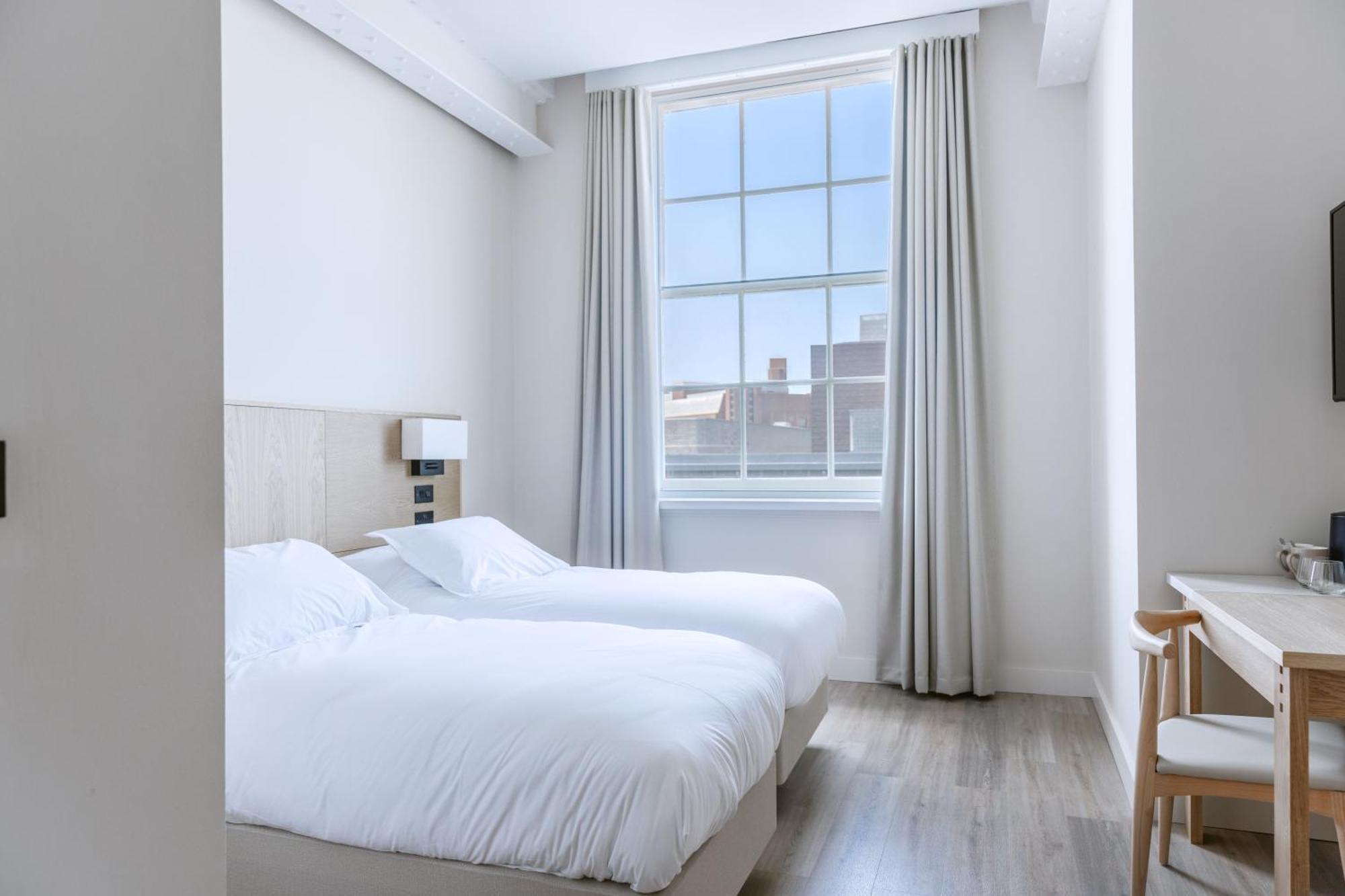 School Lane Hotel In Liverpool One Bagian luar foto